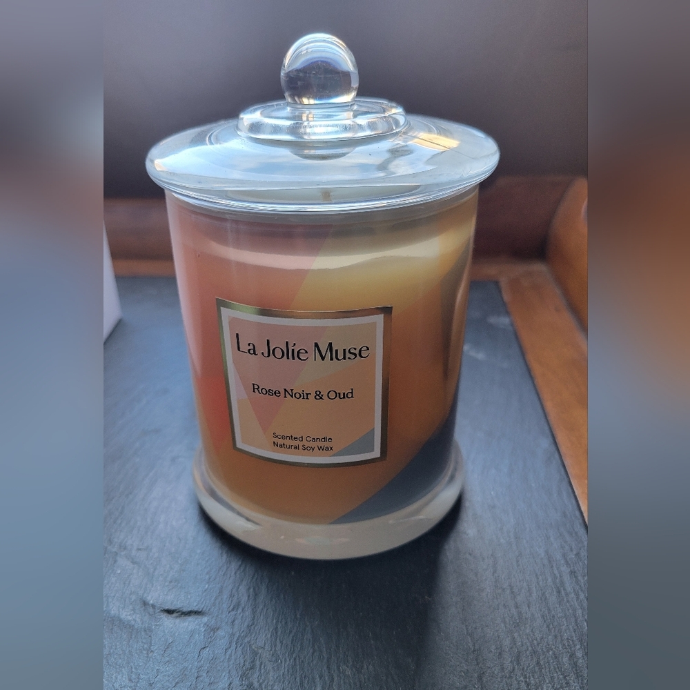 La Jolie Muse Rose Noir & Oud 9.9 oz Soy Candle